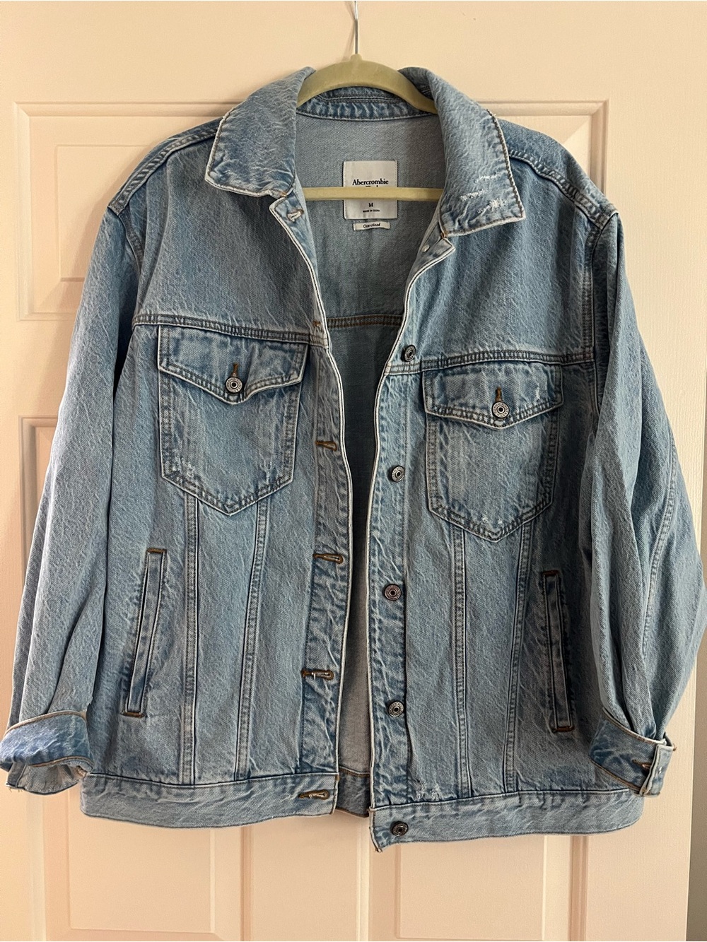 Abercrombie & Fitch Light Wash Denim Jacket - Women's Relaxed Trucker